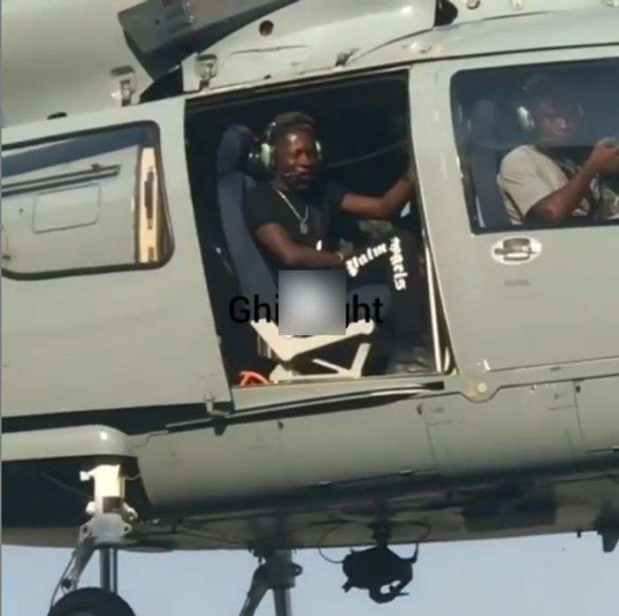 Shatta Wale Passes By The Accra Sports Stadium Ahead Of Cardi B's Show In A Military Helicopter