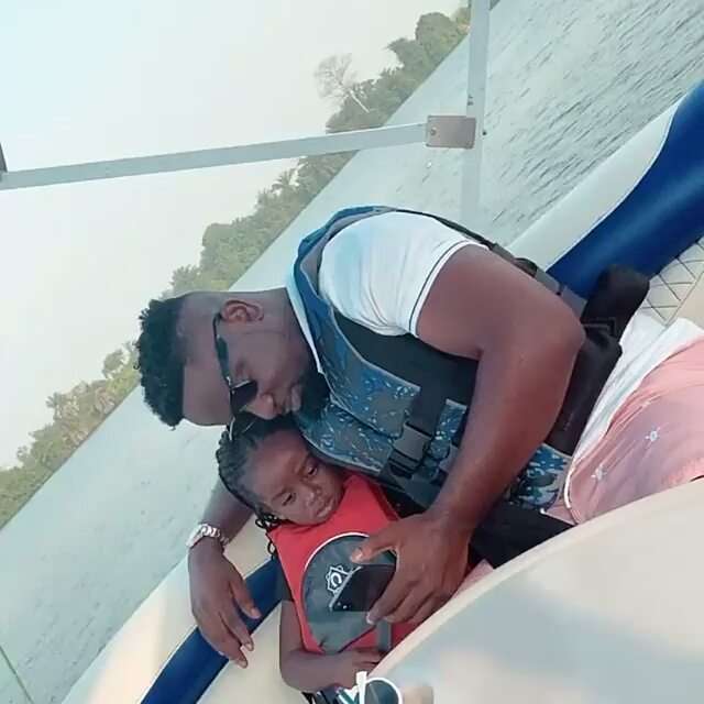 Sarkodie Leaves Heavily Pregnant Tracy At Home & Goes Boat Cruising With Titi At Royal Senchi